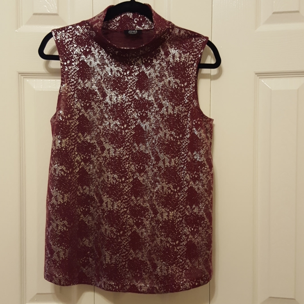 - Jones NY sleeveless python print  top